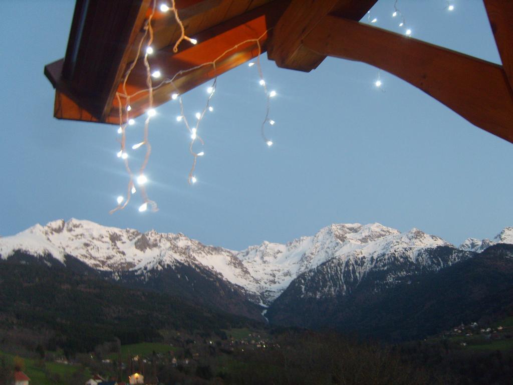Gite Au Coeur Du Chalet En Belledonne Vers Prapoutel Les 7 Laux Sainte-Agnès Exteriör bild